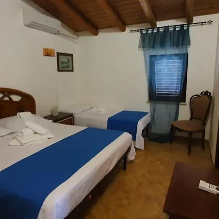 Beb Eclissi Bed & Breakfast 3*